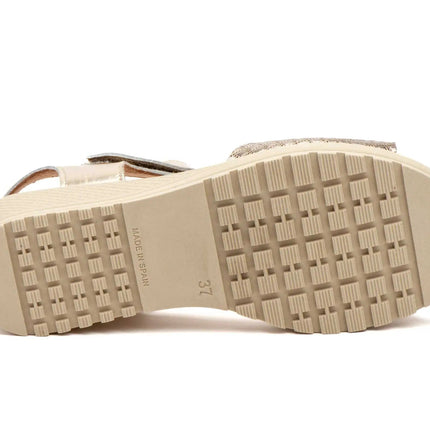 Black wedge sandals for women with velcro closure and engraved upper made in spain model e649 sizes 36 to 41 high style PlatiNum