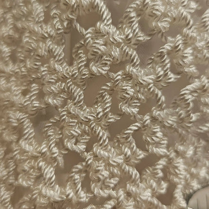 Borsa per Confetti da Sposa in Crochet Bianco, Design Fatto a Mano con Chiusura Regolabile e Manico Intrecciato, Stile Romantico ed Elegante, Ideale per Matrimoni ed Eventi Speciali