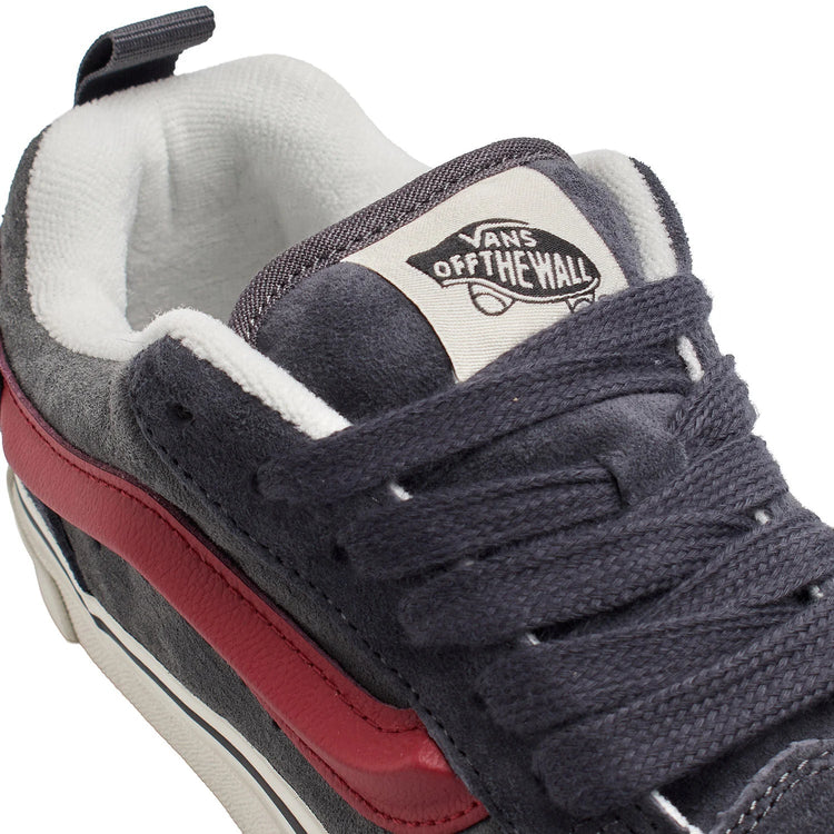 Vans Knu Skool Sneakers for Men and Women VN000D22BGG1, featuring water-repellent velour leather, cushioned tongue, thick sole, and a stylish 90s retro design, perfect for urban skaters and rainy days. PlatiNum