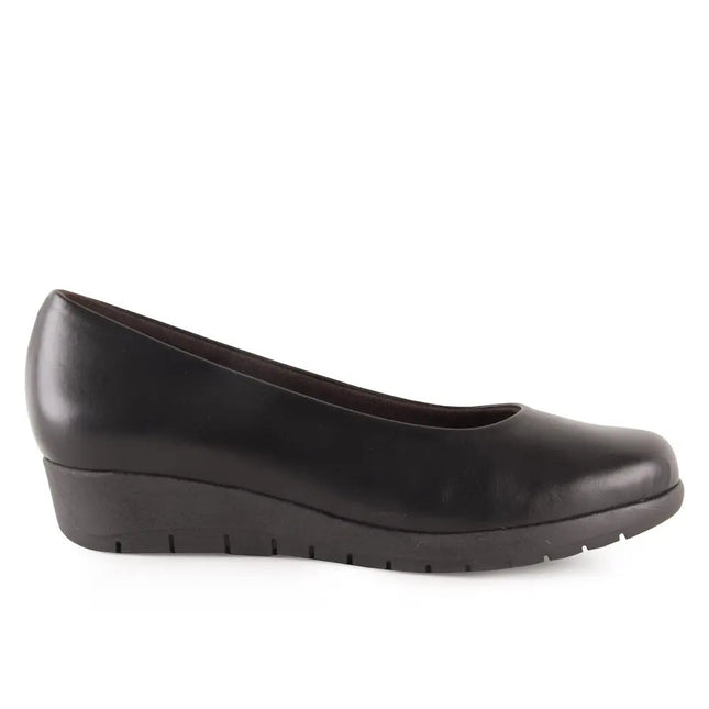 Women's comfortable leather wedge shoes elegant and casual footwear made in spain sizes 35 to 41 model 10557 chamby PlatiNum