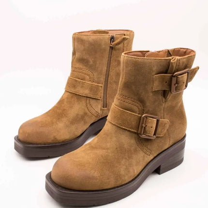Clarks boot 26178892   Rebelle buckle walnut suede for women