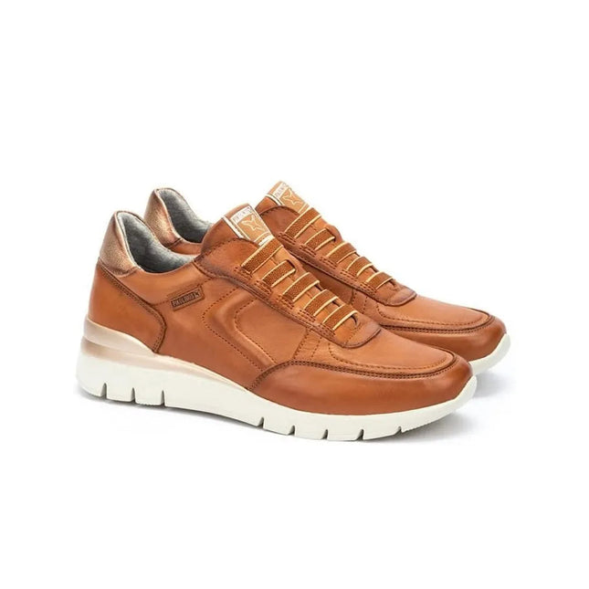 Sneakers PIKOLINOS W4R-6731 Brown for Women, comfortable leatherette shoes with a flat platform sole, ideal for outdoor and casual wear. PlatiNum