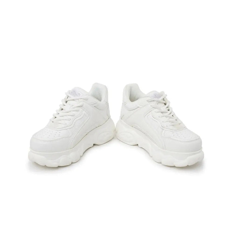 Buffalo CLD ECHO VEGAN Sneakers White for Women, featuring a comfortable flat platform sole, perfect for casual and outdoor wear, ideal as versatile footwear for spring and autumn. PlatiNum
