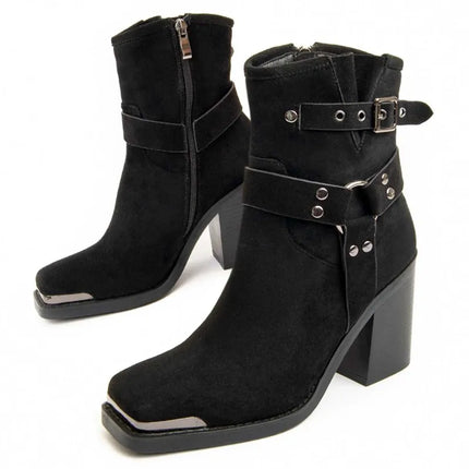 Heeled ankle boot for women. Montevita town 96620