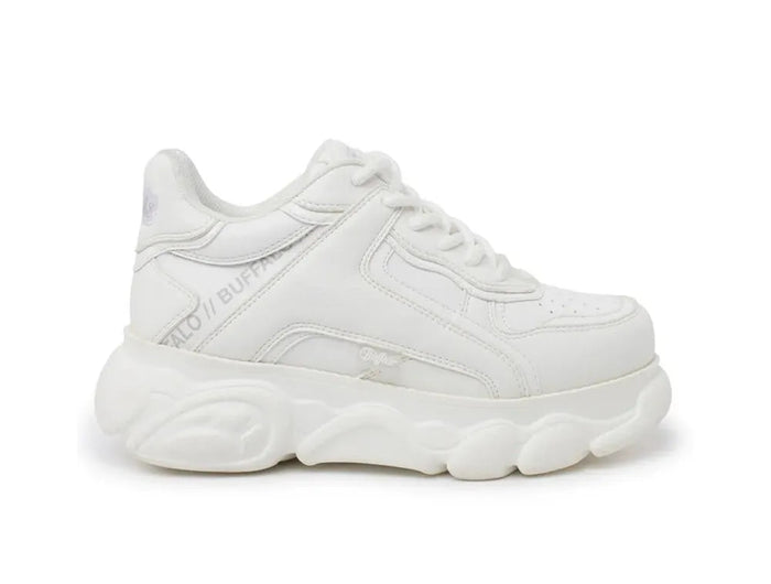 Buffalo CLD ECHO VEGAN Sneakers White for Women, featuring a comfortable flat platform sole, perfect for casual and outdoor wear, ideal as versatile footwear for spring and autumn. PlatiNum