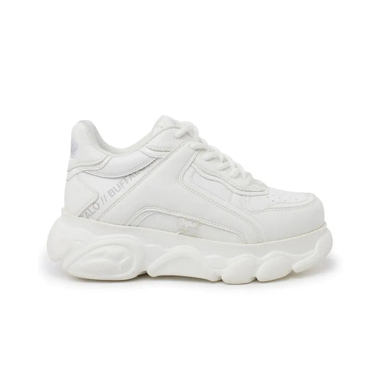 Buffalo CLD ECHO VEGAN Sneakers White for Women, featuring a comfortable flat platform sole, perfect for casual and outdoor wear, ideal as versatile footwear for spring and autumn. PlatiNum