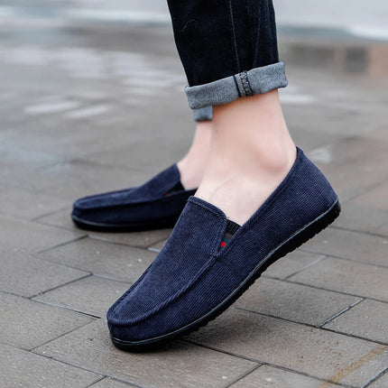 Nuovi uomini mocassini scarpe moda uomo morbido mocassini mocassini tela Slip-On scarpe Casual uomo Outdoor Walking uomo calzature