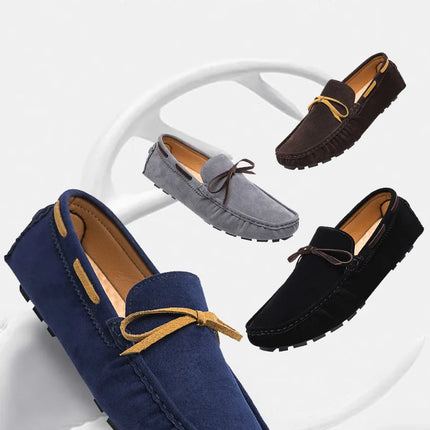 2025 Mocassino da uomo Grigio Marrone Nero Mocassini Scarpe da uomo in pelle Designer di lusso Marchio Moda Sneakers Appartamenti Slip on Leggero