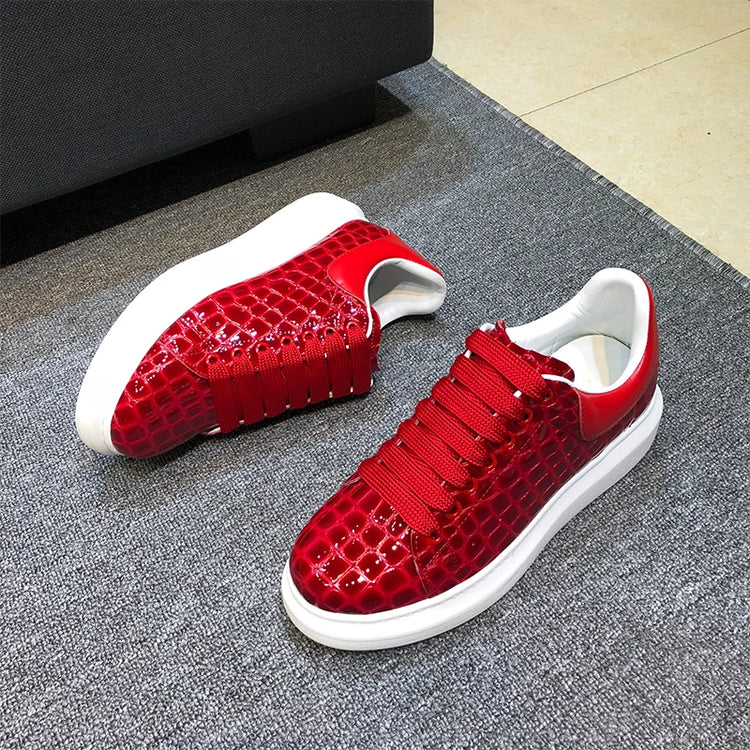 Genuine Leather Sneakers Men Flats Casual Shoes Men Stone Pattern Thick Bottom New Men Leisure Shoes Red Black Chaussures Sport