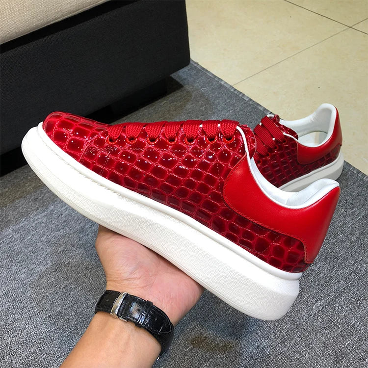 Genuine Leather Sneakers Men Flats Casual Shoes Men Stone Pattern Thick Bottom New Men Leisure Shoes Red Black Chaussures Sport