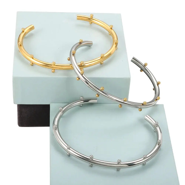 Set di gioielli di lusso Bracciale rigido in acciaio inossidabile Anello da dito Orecchini a cerchio con mini sfere per regali di gioielli di moda da donna platinumshop