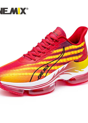 Scarpe da corsa da uomo ONEMIX rimbalzo ammortizzante scarpe sportive da corsa all'aperto traspiranti scarpe da ginnastica da uomo con aumento dell'altezza 6-7cm PlatiNum
