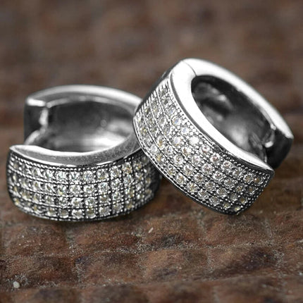 Huitan Small Round Hoop Earrings for Men/Women Shiny White Zirconia Simple Stylish Daily Wearable Earring Unisex Fashion Jewelry PlatiNum