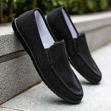 Nuovi uomini mocassini scarpe moda uomo morbido mocassini mocassini tela Slip-On scarpe Casual uomo Outdoor Walking uomo calzature