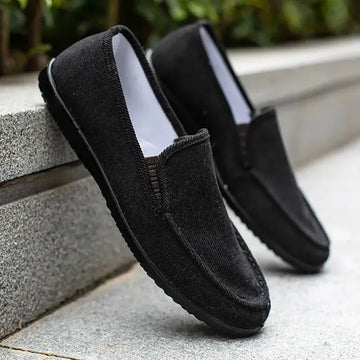 Nuovi uomini mocassini scarpe moda uomo morbido mocassini mocassini tela Slip-On scarpe Casual uomo Outdoor Walking uomo calzature