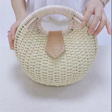 Women's Handmade Round Woven Natural Rattan Handbag Shoulder Bag Summer Beach Bag with Casual Bohemia Women's Clutch