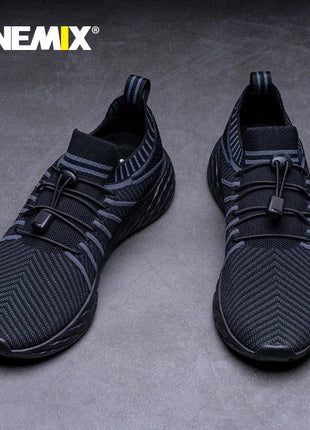 ONEMIX NUOVE Scarpe da Corsa in Offerta per Uomo, Sneakers Impermeabili e Traspiranti, Scarpe Sportive Antiscivolo da Trekking per Esterni PlatiNum