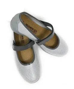 Street Slipper/woman/Vulca-Bicha/instep: cut-out grid/Sole: rubber/Color: silver gray/wedge 2 cm/easy closure PlatiNum