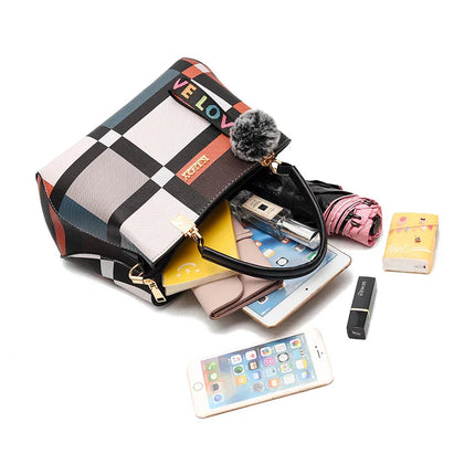 Elegant Designer Handbags Women Bags Messenger PU Leather Crossbody Bags Hairball tassen Girls Shoulder Bag Top-hand Tote Bag PlatiNum