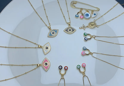 Collana a catena Figaro con ciondolo a forma di croce piccola con zirconi in oro placcato in metallo per donna 2021 gioielli al collo