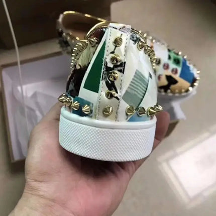Beertola Male Comfortable Random Pattern Loafers Men Casual Shoes Party Dress Shoes Men Flats Rivet Sneakers Mixed Color