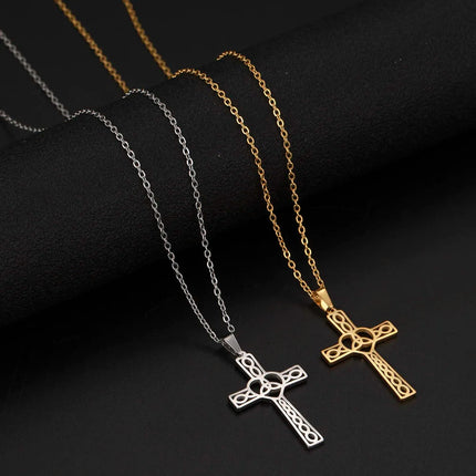 Cazador Collana con ciondolo croce religiosa alla moda di Gesù Collane a catena in acciaio inossidabile color oro per regalo di gioielli cavi unisex PlatiNum