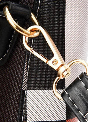 Elegant Designer Handbags Women Bags Messenger PU Leather Crossbody Bags Hairball tassen Girls Shoulder Bag Top-hand Tote Bag PlatiNum