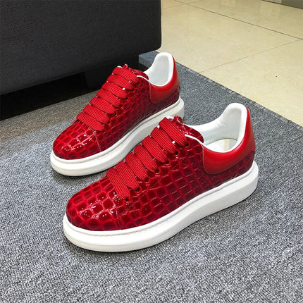 Genuine Leather Sneakers Men Flats Casual Shoes Men Stone Pattern Thick Bottom New Men Leisure Shoes Red Black Chaussures Sport