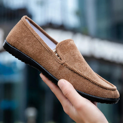 Nuovi uomini mocassini scarpe moda uomo morbido mocassini mocassini tela Slip-On scarpe Casual uomo Outdoor Walking uomo calzature