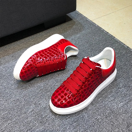 Genuine Leather Sneakers Men Flats Casual Shoes Men Stone Pattern Thick Bottom New Men Leisure Shoes Red Black Chaussures Sport