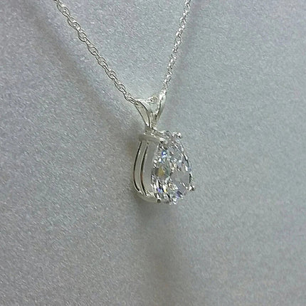 Huitan Luxury Pear Cubic Zirconia Pendant Necklace for Bridal Wedding Engagement Party High-quality Silver Color Fashion Jewelry PlatiNum
