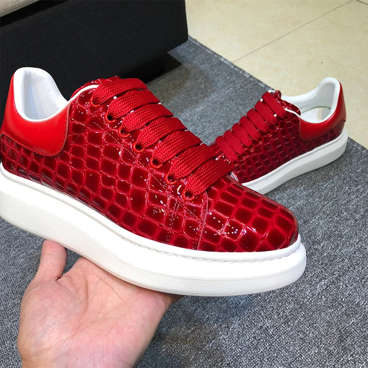 Genuine Leather Sneakers Men Flats Casual Shoes Men Stone Pattern Thick Bottom New Men Leisure Shoes Red Black Chaussures Sport