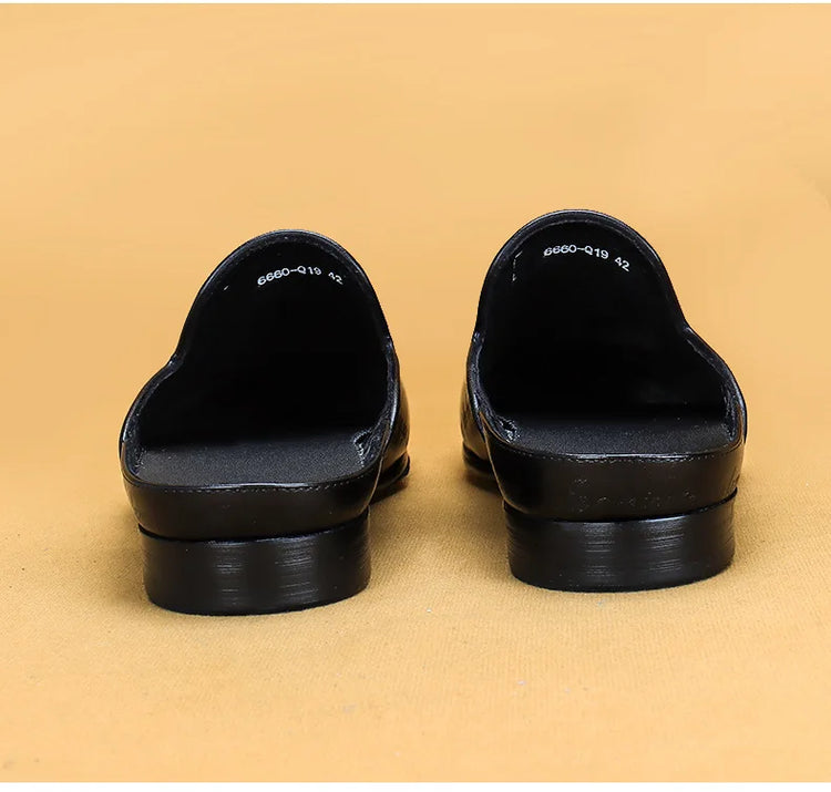 Pantofole da uomo di lusso italiane Mocassini in vera pelle Mocassini da uomo Casual Scarpe da uomo antiscivolo Moda estiva Mezze scarpe da uomo