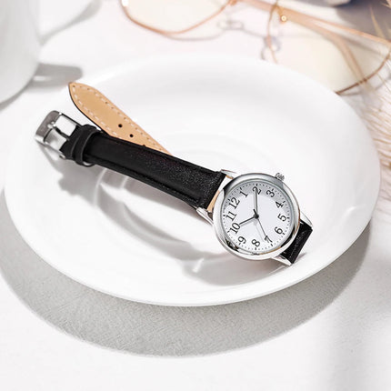 Orologio al quarzo da donna alla moda per il tempo libero, numeri arabi facili da leggere, quadrante semplice, cinturino in pelle PU, colore caramella platinumshop