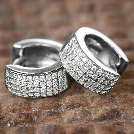 Huitan Small Round Hoop Earrings for Men/Women Shiny White Zirconia Simple Stylish Daily Wearable Earring Unisex Fashion Jewelry PlatiNum