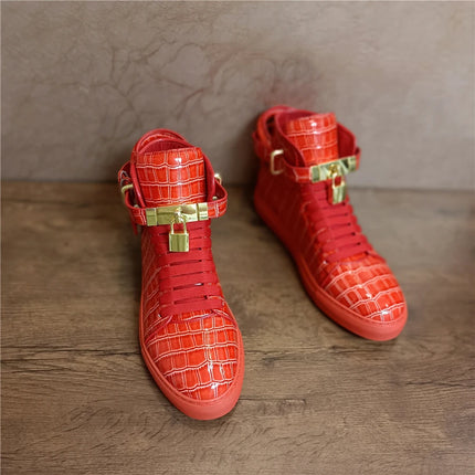 Luxury Designer Men Crocodile Pattern High Top Sneakers Glossy Patent Leather Gold Buckle Lace-up Casual Street Shoes Footwear