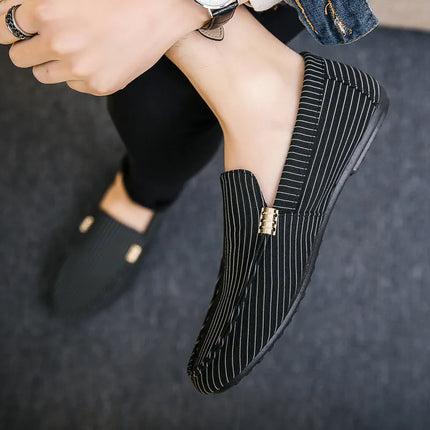 Mocassini uomo primavera estate taglie forti scarpe Casual piatte comode leggere uomo Slip traspirante su scarpe da guida in morbida pelle