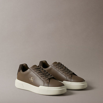 chunky sneakers ad alta trazione e resistenza in pelle mocha/rocky brown da uomini calvin klein