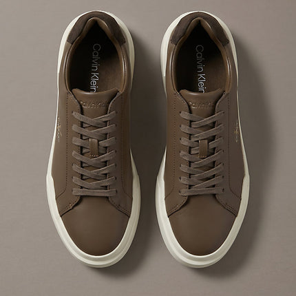 chunky sneakers ad alta trazione e resistenza in pelle mocha/rocky brown da uomini calvin klein