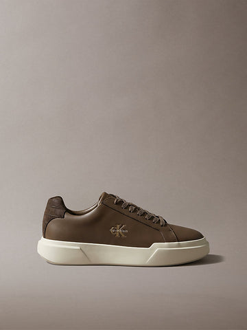 chunky sneakers ad alta trazione e resistenza in pelle mocha/rocky brown da uomini calvin klein