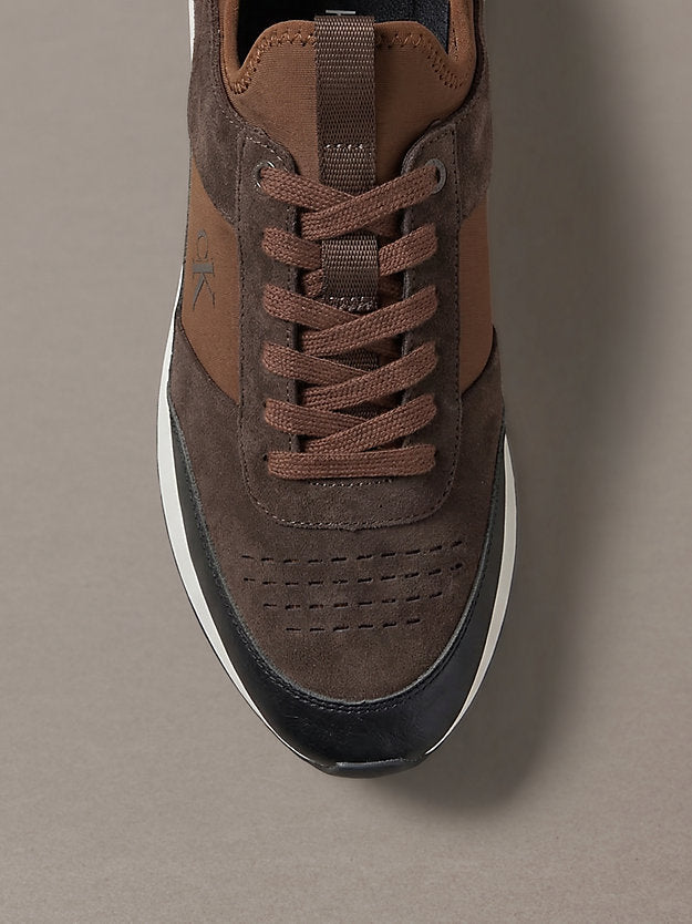 sneakers da corsa in camoscio con logo mid brown/rocky brown/creamy da uomini calvin klein