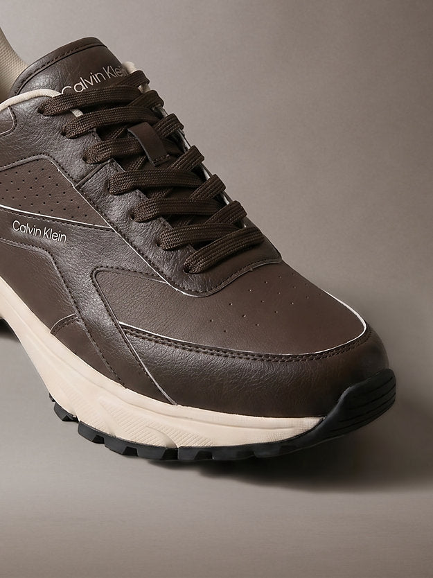 sneakers da corsa traction rocky brown/light cashew da uomini calvin klein
