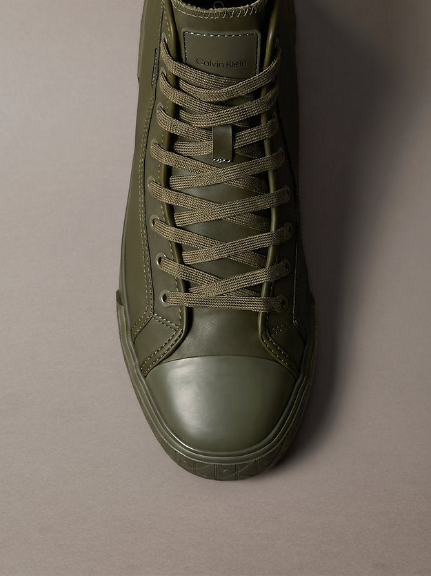 chunky sneakers ad alta trazione e resistenza in pelle triple black da uomini calvin klein