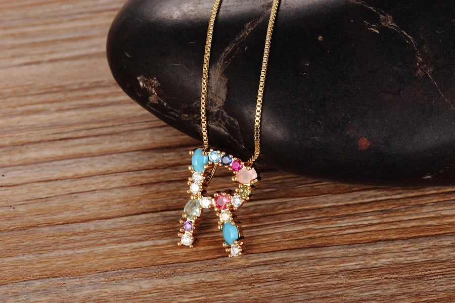 Nidin vendita calda colore arcobaleno iniziale CZ collana fascino lettera ciondolo nome gioielli accessori donna Fine festa regalo di compleanno