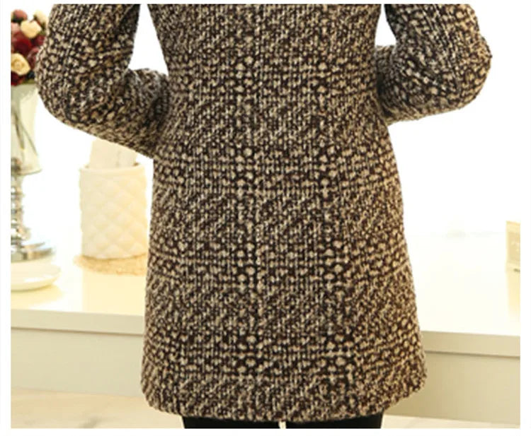New Women's Wool Blends Coat Winter 2026 Autumn Fashion Elegant Mother Turtleneck Plaid Slim Long Tweed Woolen Outerwear Female