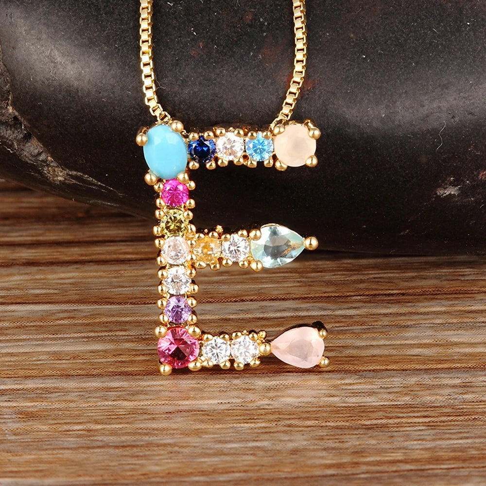Nidin vendita calda colore arcobaleno iniziale CZ collana fascino lettera ciondolo nome gioielli accessori donna Fine festa regalo di compleanno