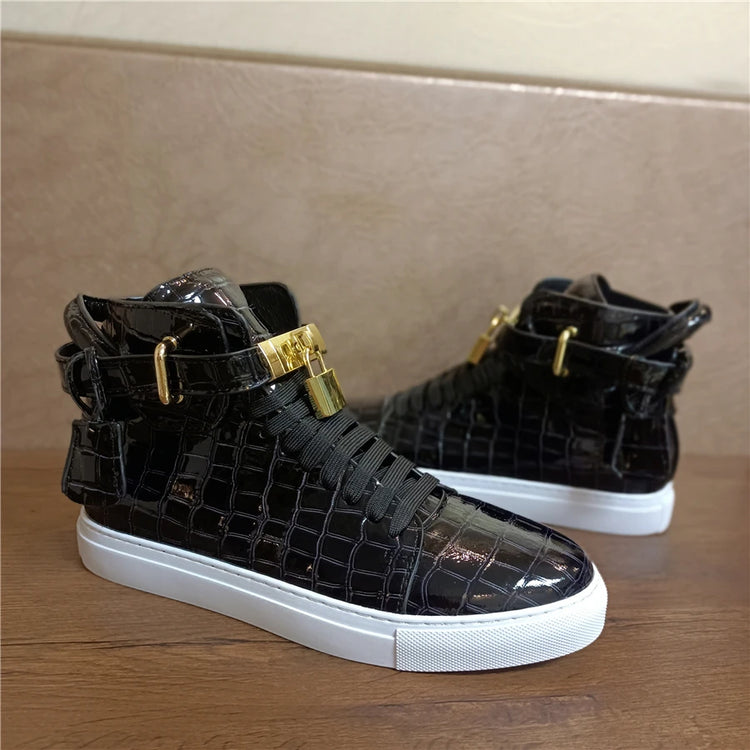 Luxury Designer Men Crocodile Pattern High Top Sneakers Glossy Patent Leather Gold Buckle Lace-up Casual Street Shoes Footwear