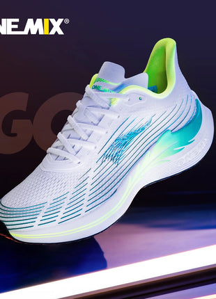 ONEMIX Scarpe da corsa da uomo per uomo Scarpe da passeggio per atletica leggera in mesh traspirante Scarpe da ginnastica da donna leggere rosse Scarpe da ginnastica sportive da uomo PlatiNum