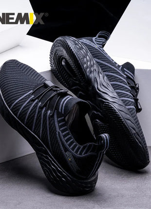 ONEMIX NUOVE Scarpe da Corsa in Offerta per Uomo, Sneakers Impermeabili e Traspiranti, Scarpe Sportive Antiscivolo da Trekking per Esterni PlatiNum