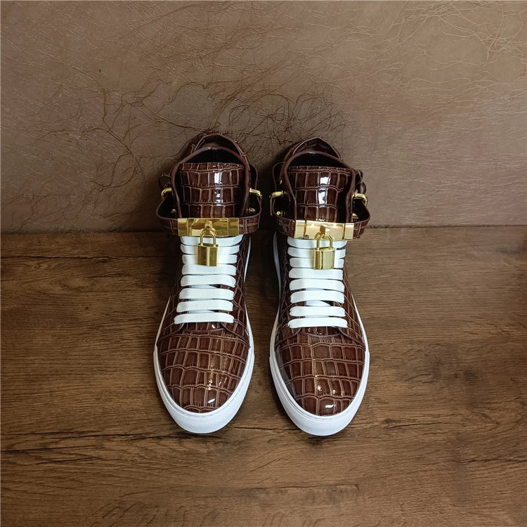 Luxury Designer Men Crocodile Pattern High Top Sneakers Glossy Patent Leather Gold Buckle Lace-up Casual Street Shoes Footwear